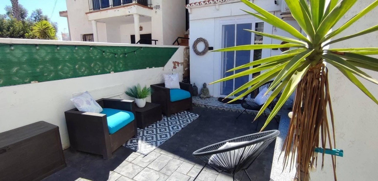 Venta - Apartamento / piso -
Torrevieja - La Mata pueblo
