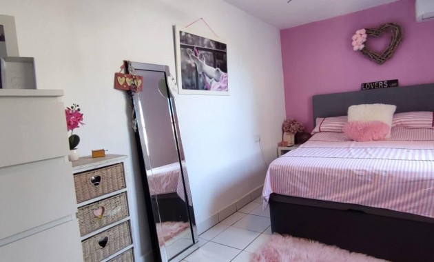 Venta - Apartamento / piso -
Torrevieja - La Mata pueblo