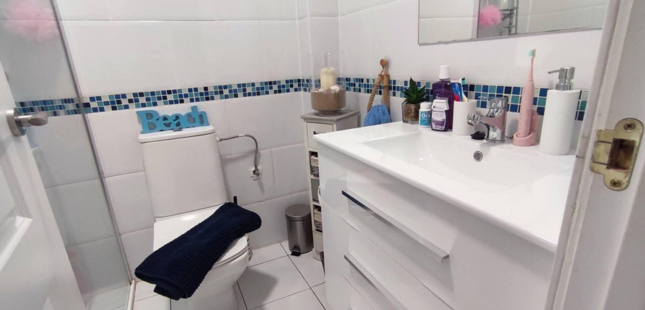 Venta - Apartamento / piso -
Torrevieja - La Mata pueblo