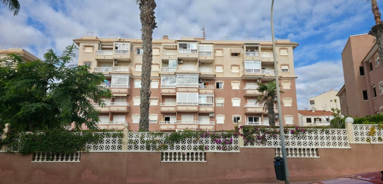 Venta - Apartamento / piso -
Torrevieja - Torreblanca