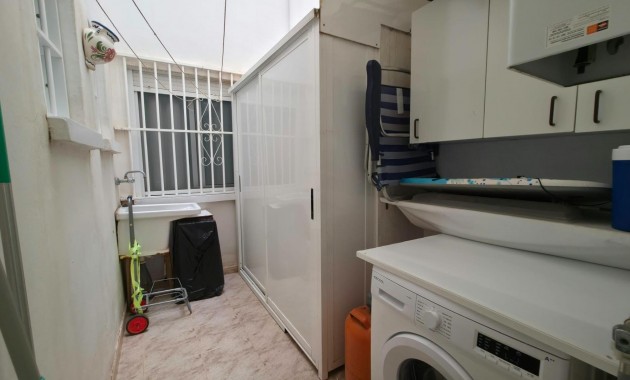 Venta - Apartamento / piso -
Torrevieja - Paseo maritimo