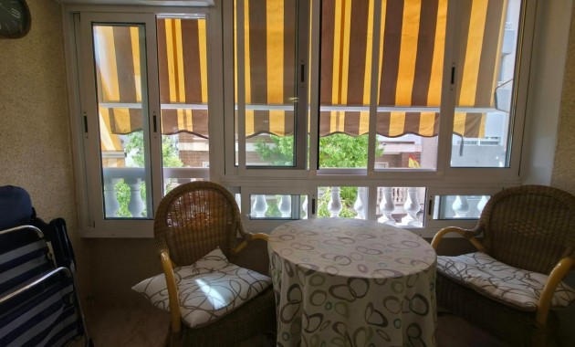 Venta - Apartamento / piso -
Torrevieja - Paseo maritimo