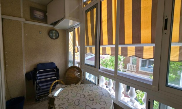 Venta - Apartamento / piso -
Torrevieja - Paseo maritimo