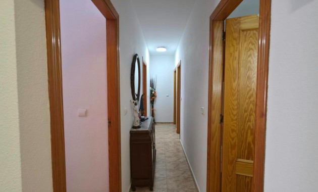Venta - Apartamento / piso -
Torrevieja - Paseo maritimo