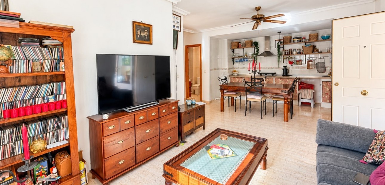 Venta - Semi - Detached Villa -
Alicante - La Florida