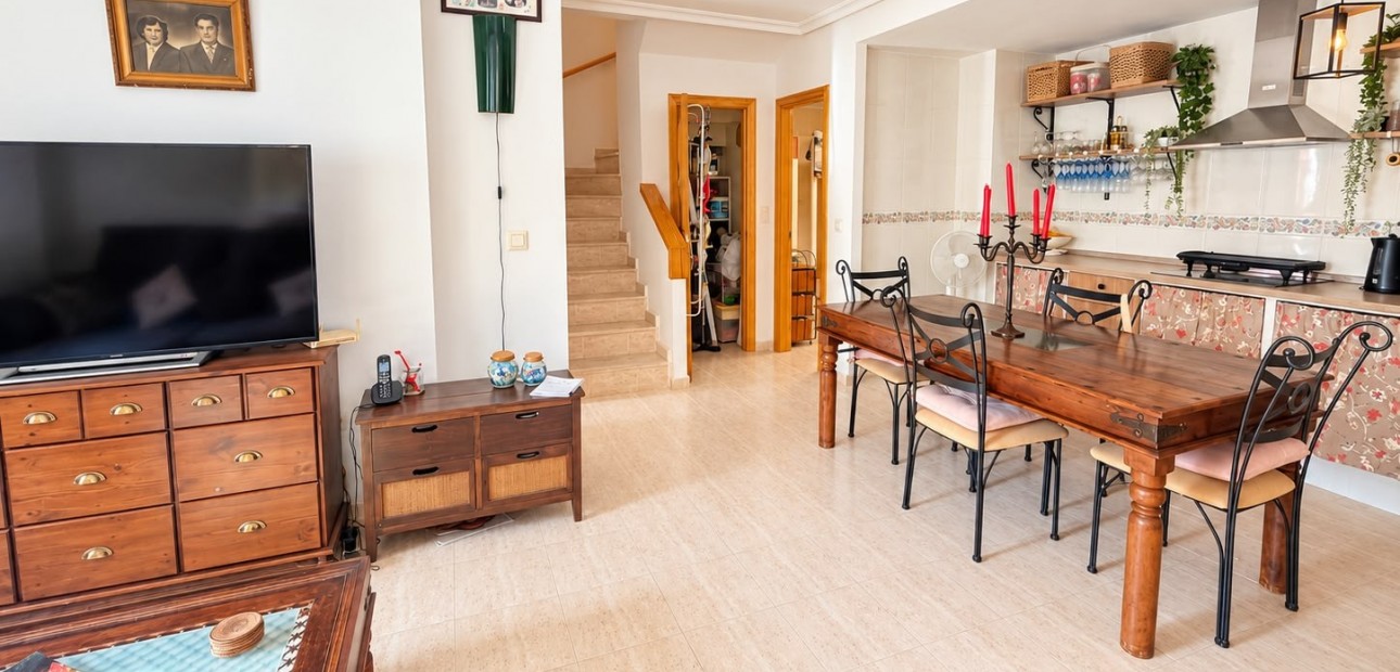 Venta - Semi - Detached Villa -
Alicante - La Florida