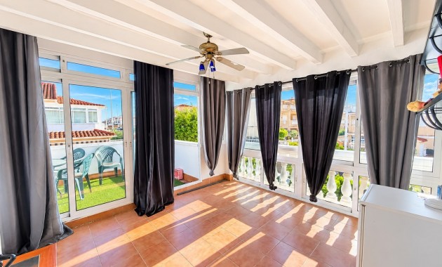 Venta - Semi - Detached Villa -
Alicante - La Florida