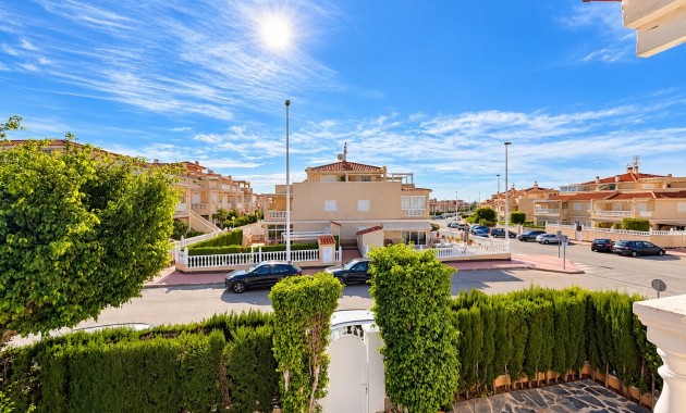 Venta - Semi - Detached Villa -
Alicante - La Florida