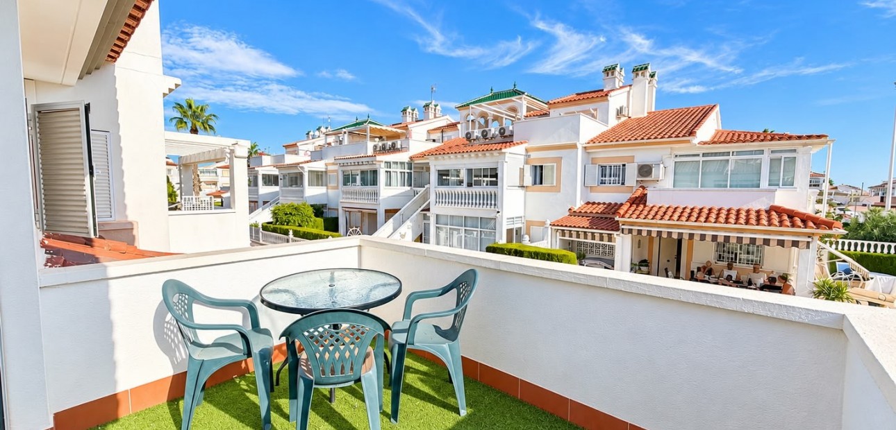 Venta - Semi - Detached Villa -
Alicante - La Florida