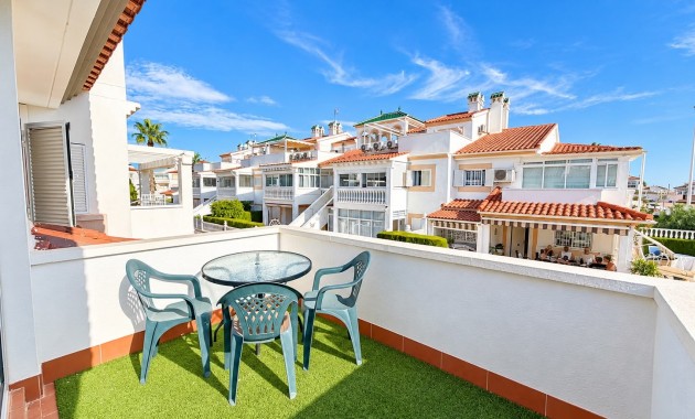 Venta - Semi - Detached Villa -
Alicante - La Florida