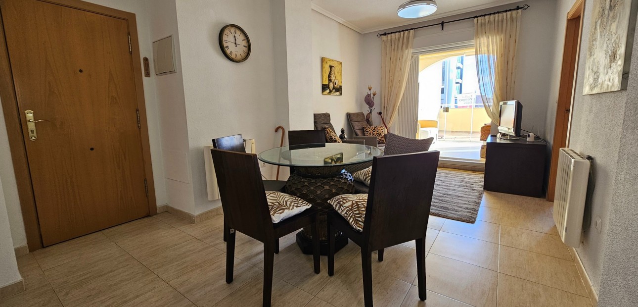 Herverkoop - Appartement / flat -
Torrevieja