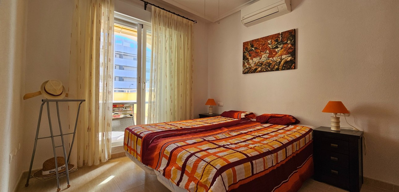 Herverkoop - Appartement / flat -
Torrevieja