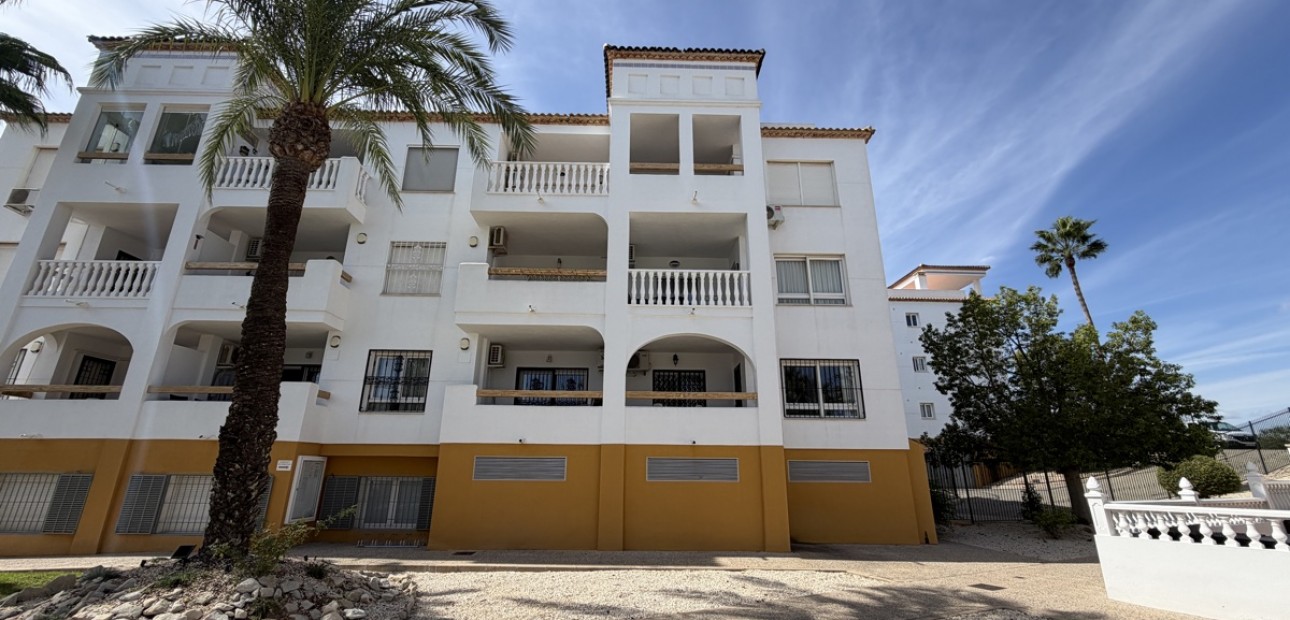 Sale - Apartment / flat -
Orihuela Costa - Villamartin