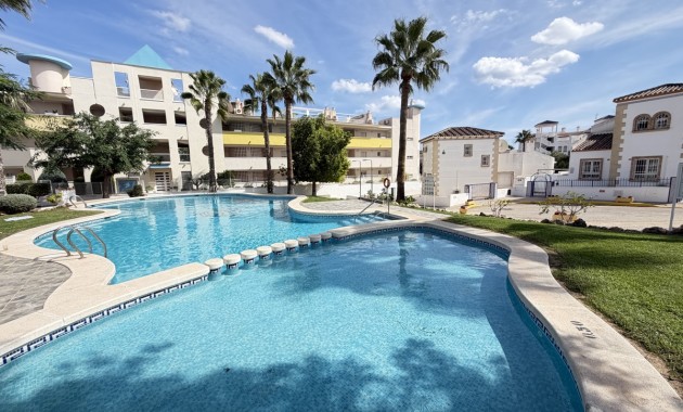 Sale - Apartment / flat -
Orihuela Costa - Villamartin
