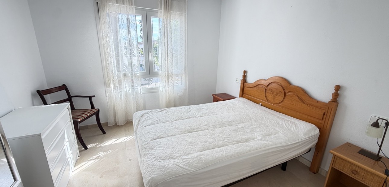 Sale - Apartment / flat -
Orihuela Costa - Villamartin