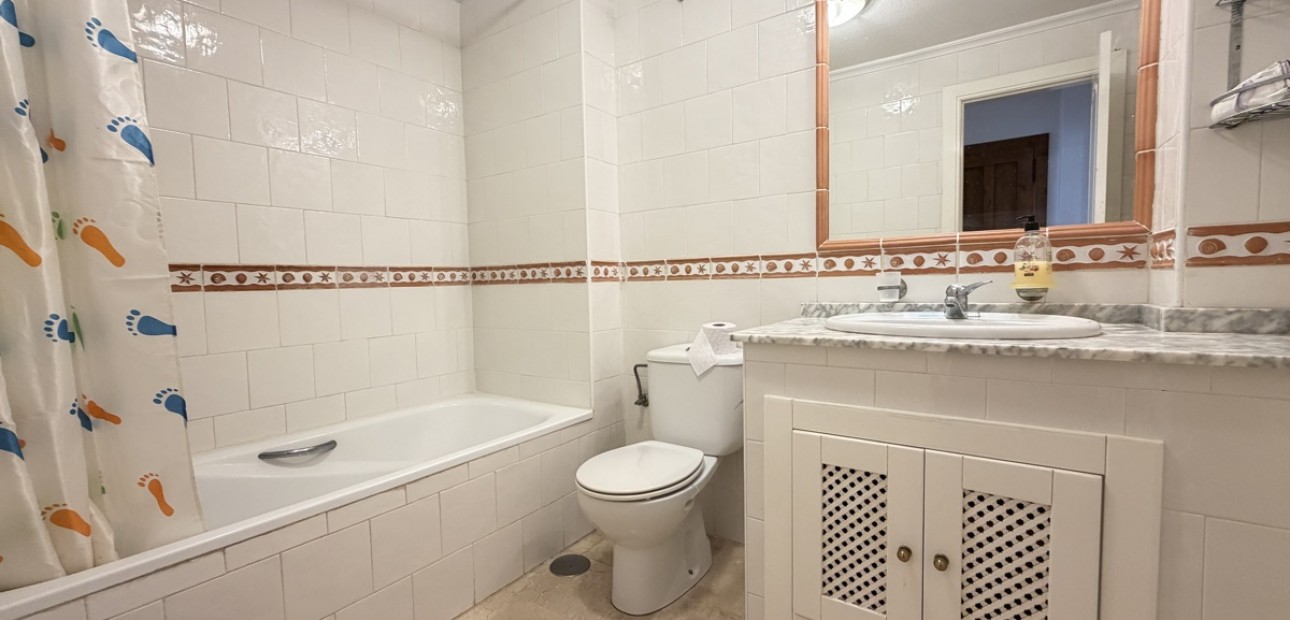 Sale - Apartment / flat -
Orihuela Costa - Villamartin