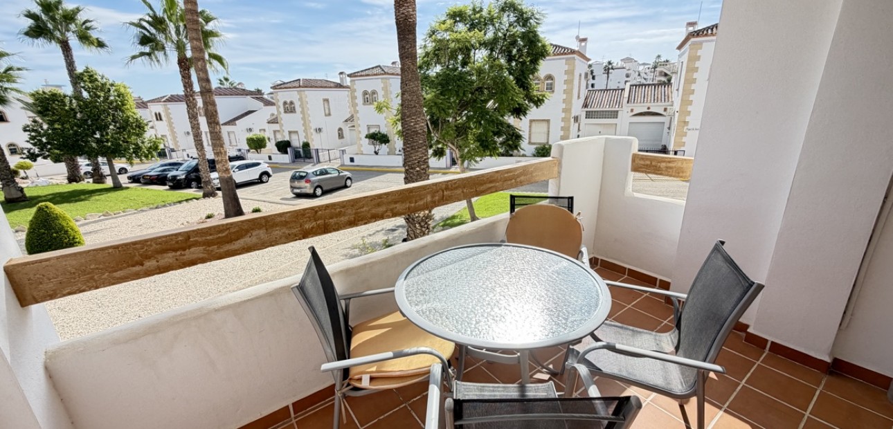 Sale - Apartment / flat -
Orihuela Costa - Villamartin
