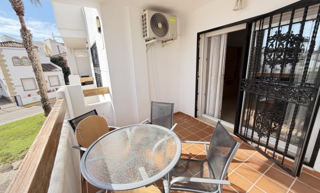 Sale - Apartment / flat -
Orihuela Costa - Villamartin