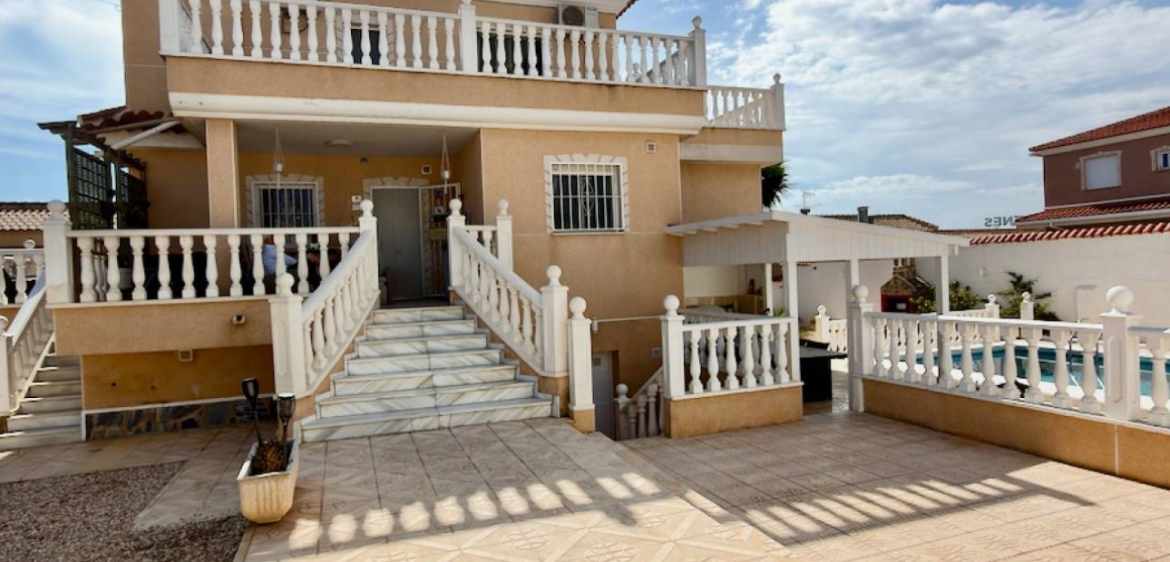 Venta - Villa -
Ciudad Quesada