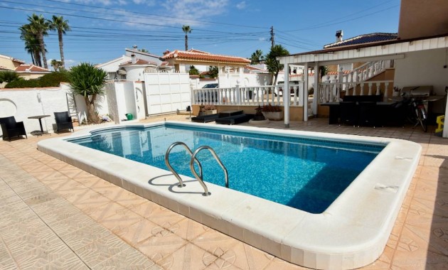 Venta - Villa -
Ciudad Quesada