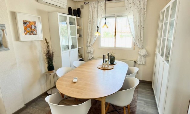 Venta - Villa -
Ciudad Quesada