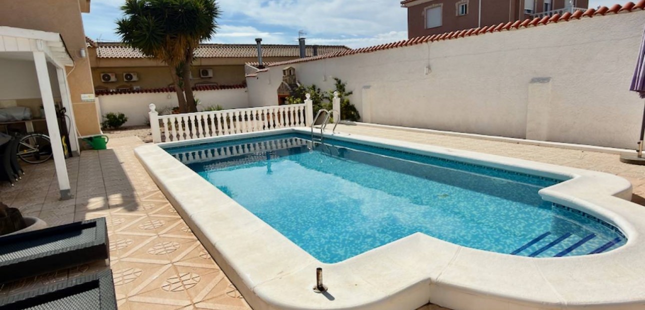 Venta - Villa -
Ciudad Quesada