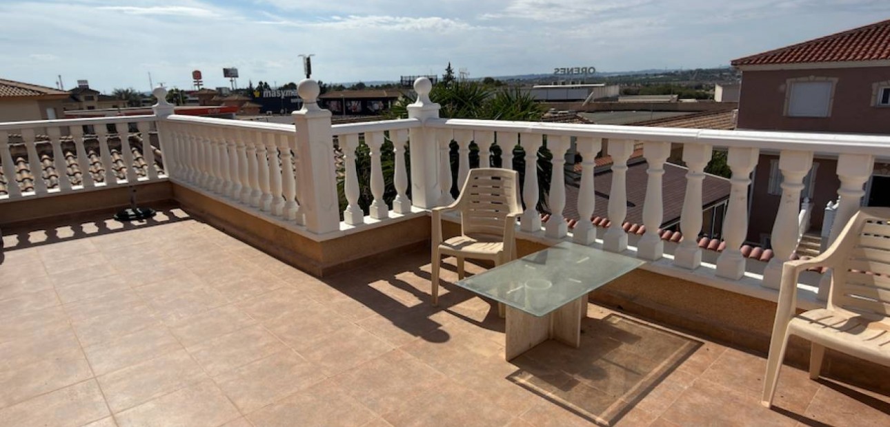 Venta - Villa -
Ciudad Quesada