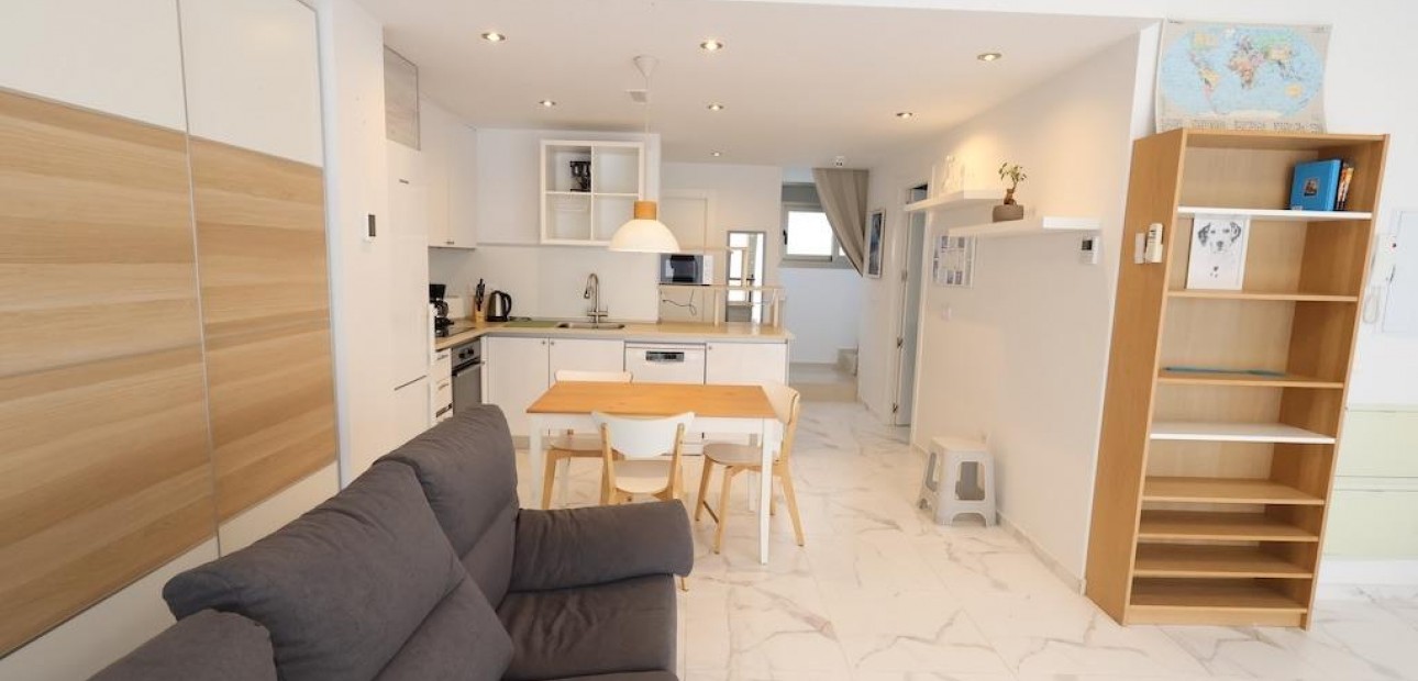 Venta - Villa -
Orihuela Costa - Villamartín-Las Filipinas