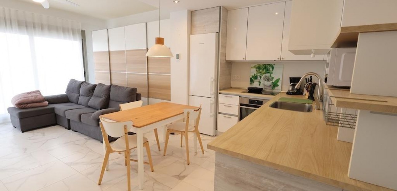 Venta - Villa -
Orihuela Costa - Villamartín-Las Filipinas