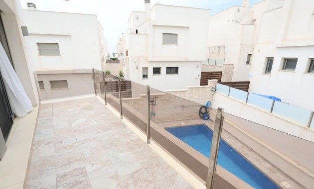 Venta - Villa -
Orihuela Costa - Villamartín-Las Filipinas
