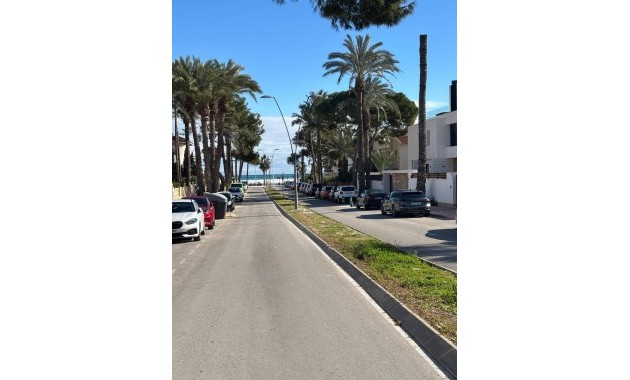Venta - Apartamento / piso -
Orihuela Costa - La Regia