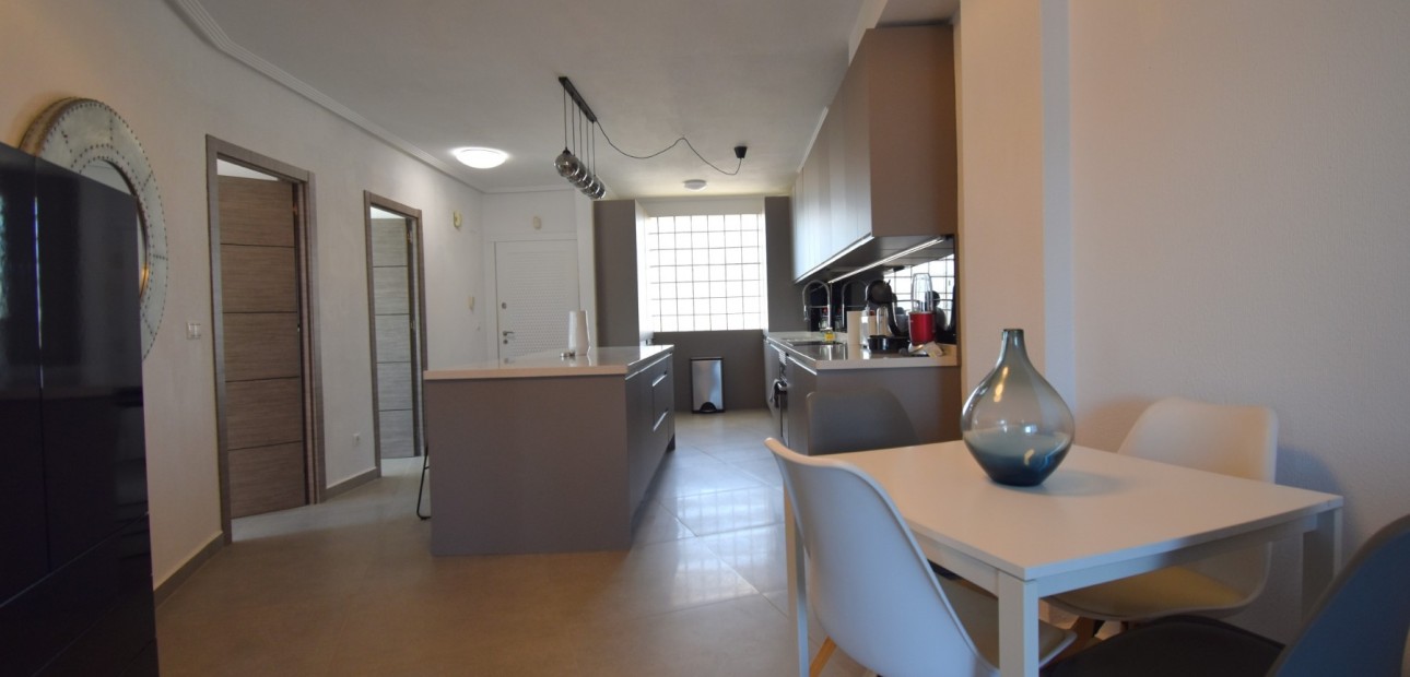 Venta - Apartamento / piso -
Orihuela Costa - Las Filipinas