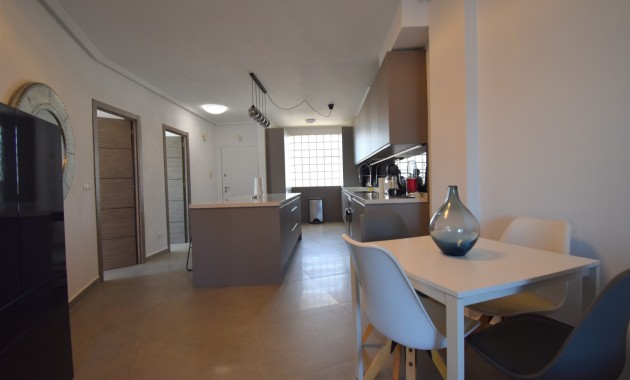 Venta - Apartamento / piso -
Orihuela Costa - Las Filipinas