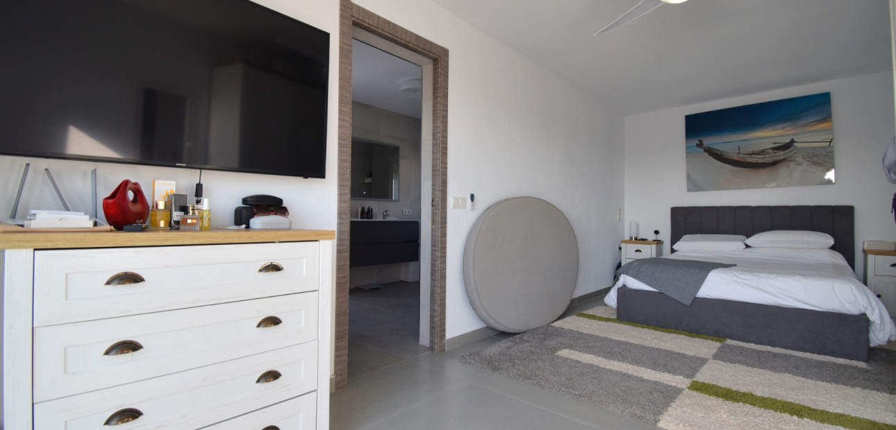 Venta - Apartamento / piso -
Orihuela Costa - Las Filipinas