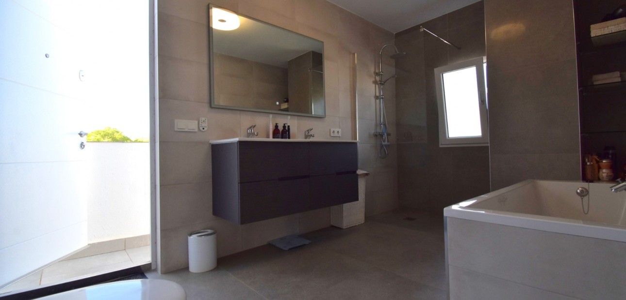 Venta - Apartamento / piso -
Orihuela Costa - Las Filipinas
