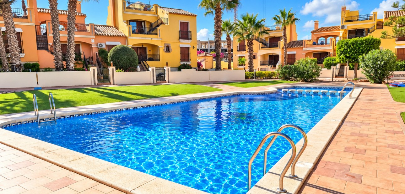 Venta - Apartamento / piso -
Algorfa - La Finca Golf Resort
