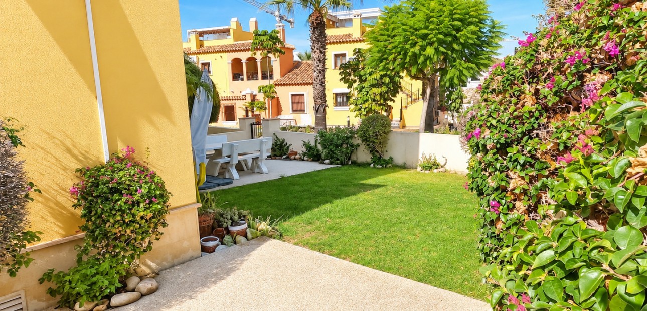 Venta - Apartamento / piso -
Algorfa - La Finca Golf Resort