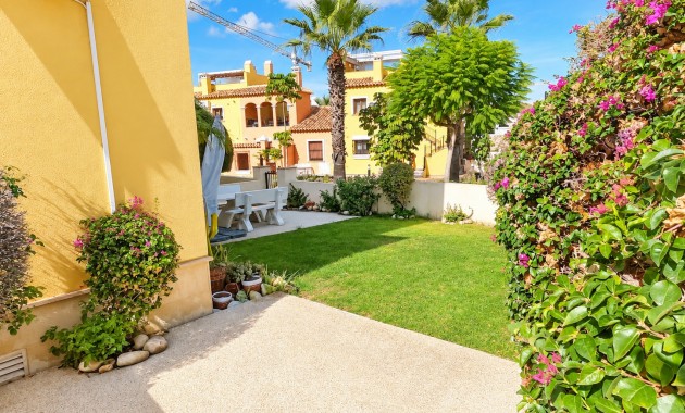Venta - Apartamento / piso -
Algorfa - La Finca Golf Resort