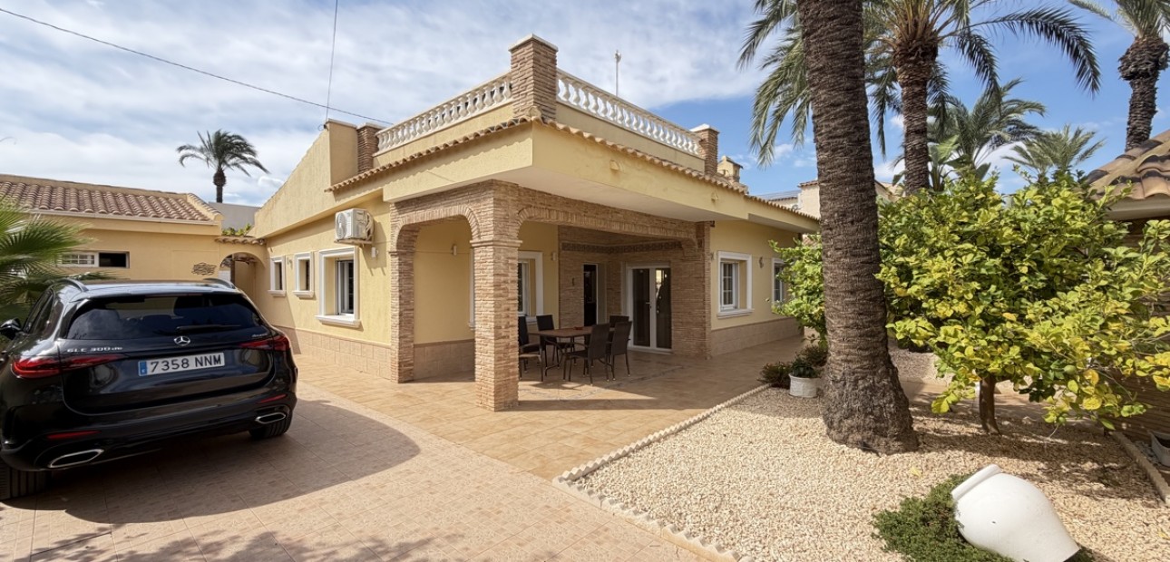 Venta - Detached Villa -
Orihuela Costa - Cabo Roig