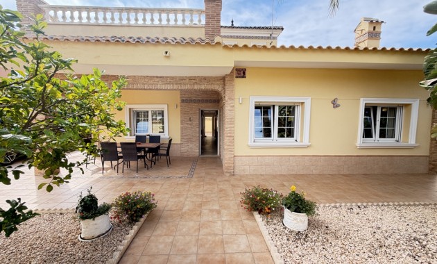 Venta - Detached Villa -
Orihuela Costa - Cabo Roig
