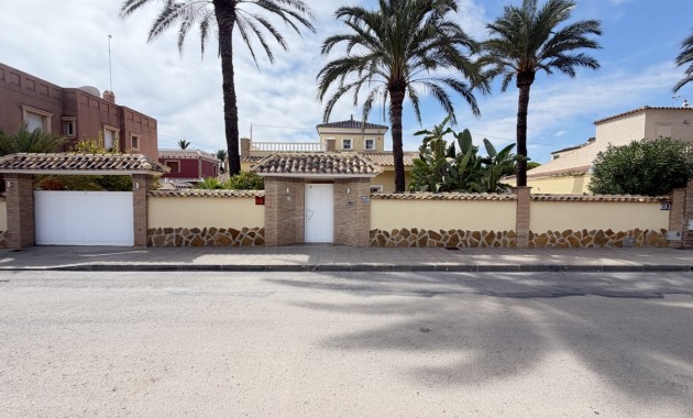 Venta - Detached Villa -
Orihuela Costa - Cabo Roig