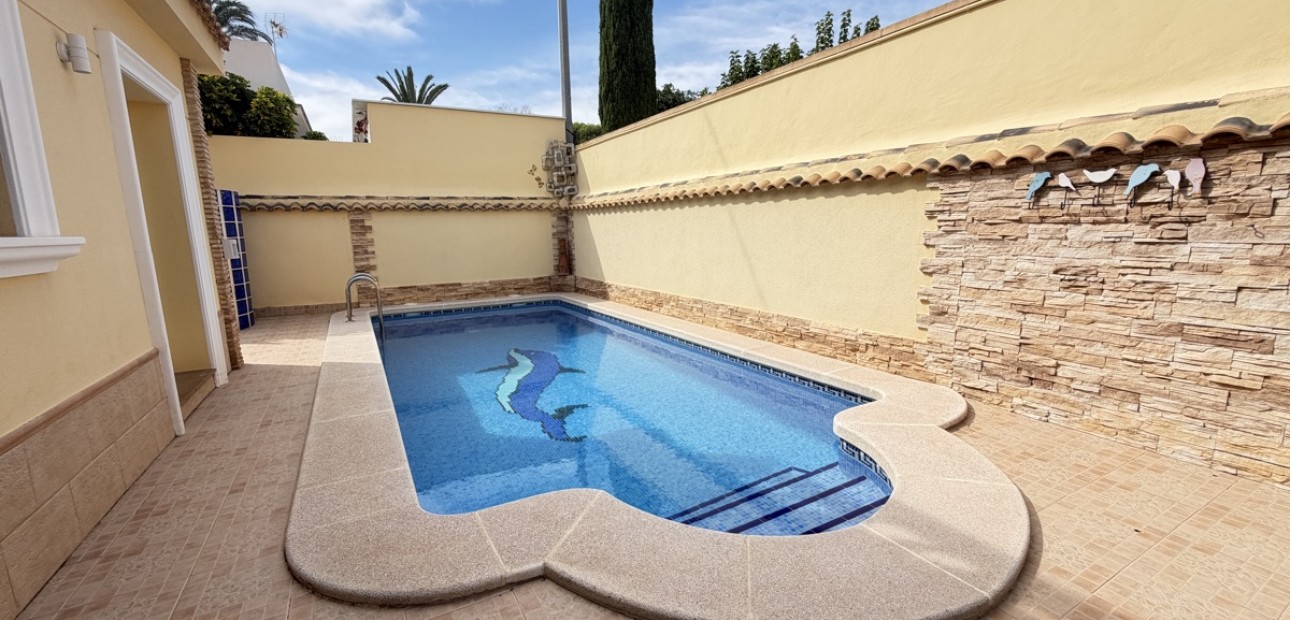 Venta - Detached Villa -
Orihuela Costa - Cabo Roig