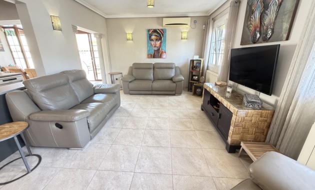 Venta - Detached Villa -
Orihuela Costa - Cabo Roig