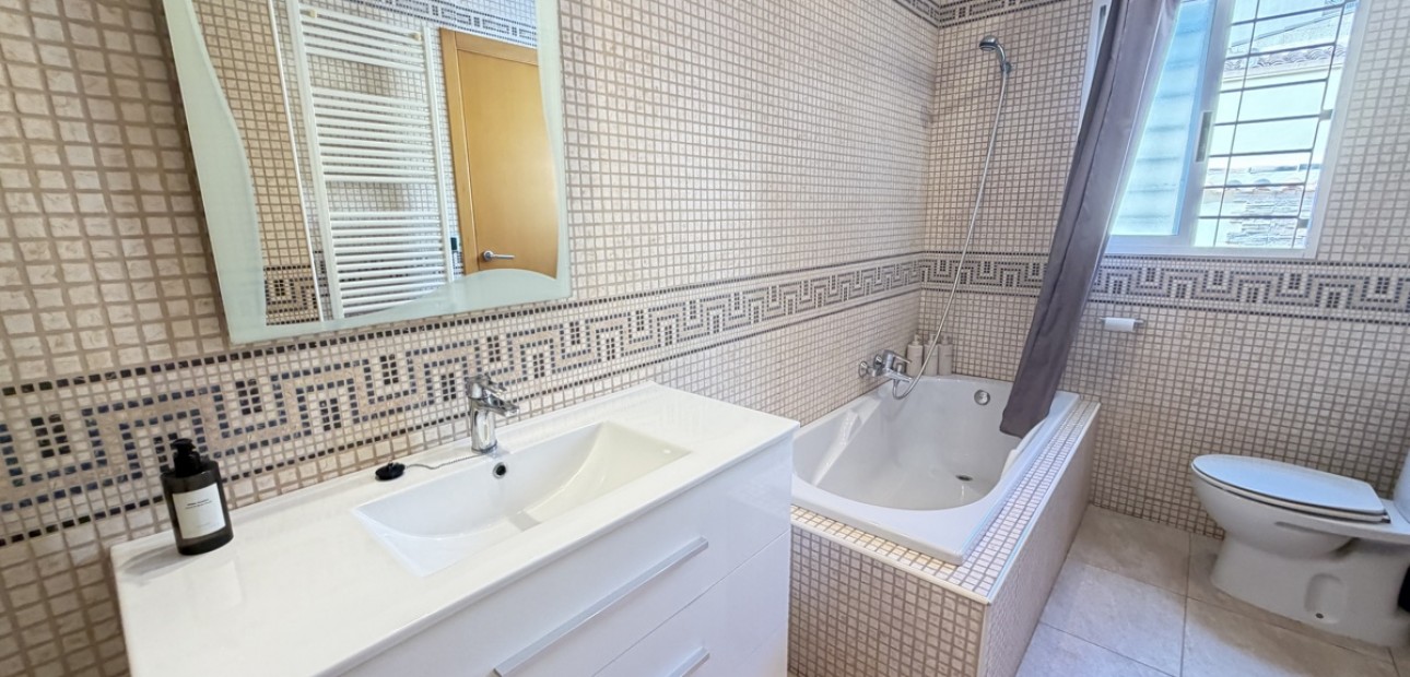 Venta - Detached Villa -
Orihuela Costa - Cabo Roig