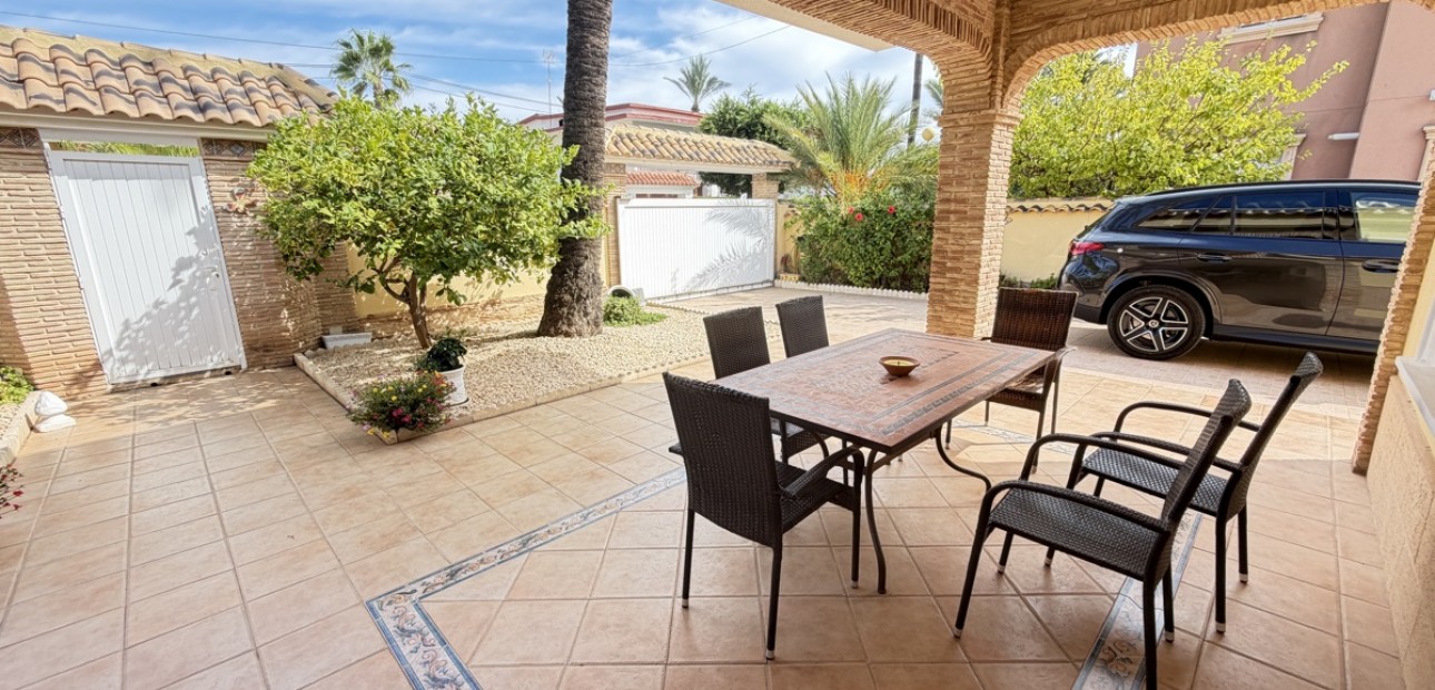 Venta - Detached Villa -
Orihuela Costa - Cabo Roig