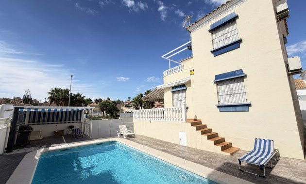 Venta - Detached Villa -
Orihuela Costa - El Galan