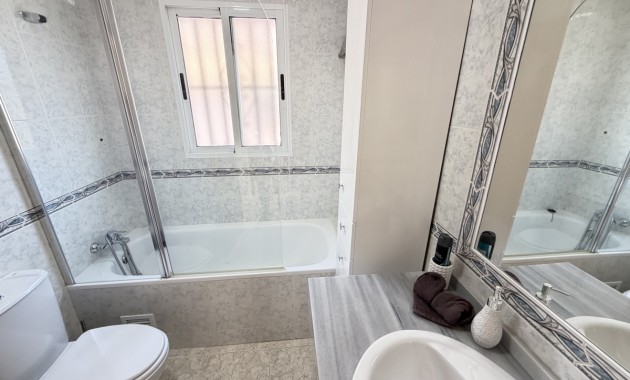 Venta - Detached Villa -
Orihuela Costa - El Galan