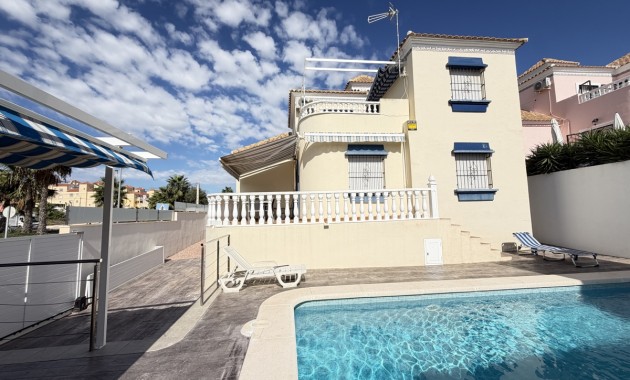 Venta - Detached Villa -
Orihuela Costa - El Galan