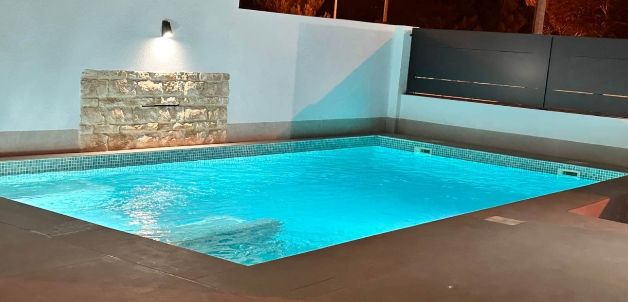 Venta - Semi Detached Villa -
Dolores - Dolores - Town
