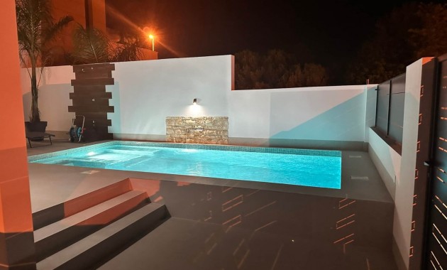 Venta - Semi Detached Villa -
Dolores - Dolores - Town
